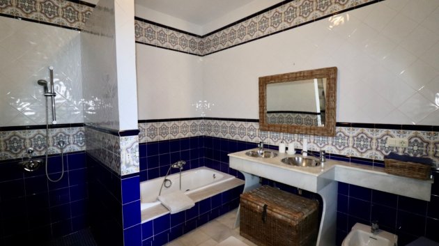 Revente - Villa -
Rojales - Heredades