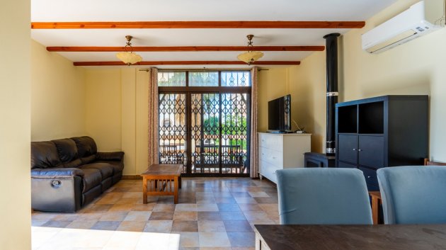 Resale - Villa -
Villamartín