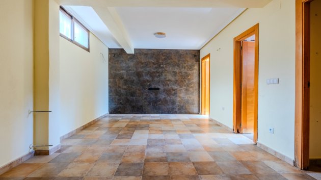 Resale - Villa -
Villamartín