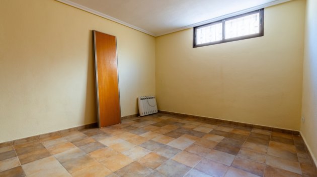 Resale - Villa -
Villamartín