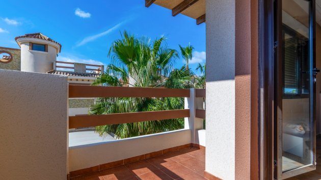 Resale - Villa -
Villamartín