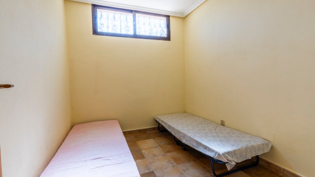 Resale - Villa -
Villamartín