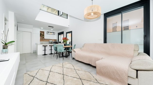 Reventa - Chalets -
Los Montesinos