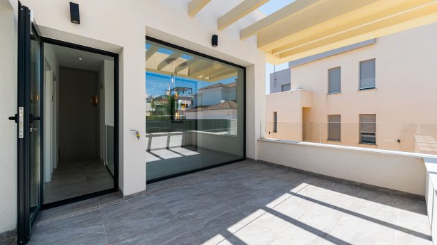 Reventa - Chalets -
Los Montesinos