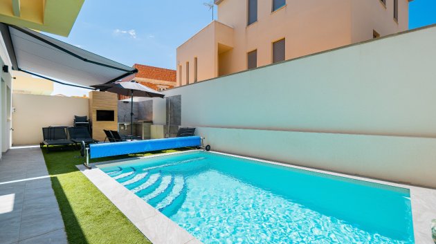 Reventa - Chalets -
Los Montesinos