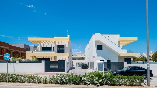 Reventa - Chalets -
Los Montesinos