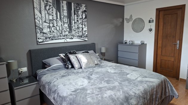 Revente - Villa -
Catral