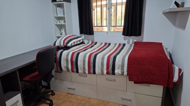 Revente - Villa -
Catral