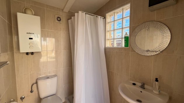 Revente - Villa -
Catral