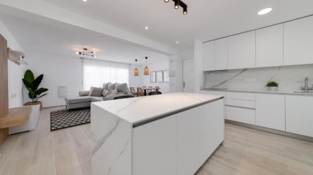 Resale - Apartments -
Torrevieja - Playa del Cura