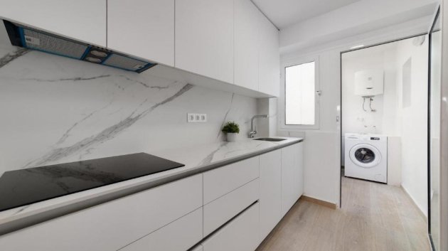 Resale - Apartments -
Torrevieja - Playa del Cura