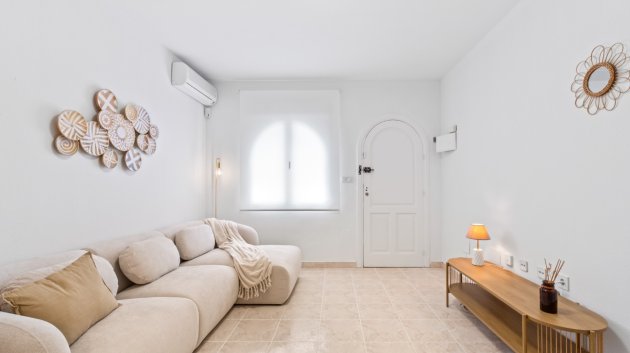 Reventa - Adosado -
Orihuela Costa - La Florida