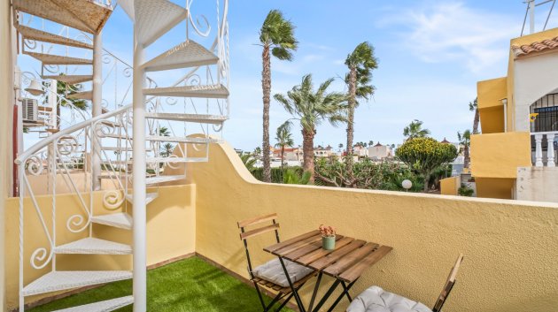 Reventa - Adosado -
Orihuela Costa - La Florida