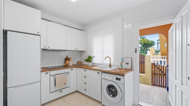 Reventa - Adosado -
Orihuela Costa - La Florida