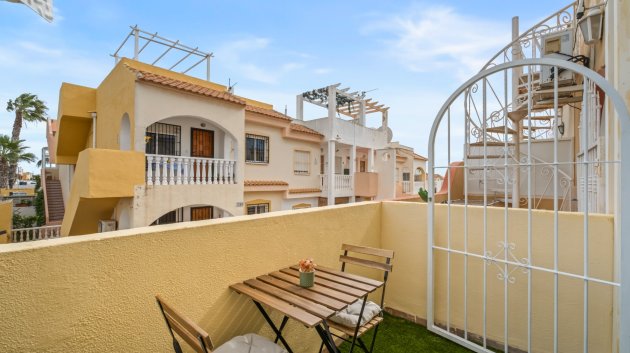 Reventa - Adosado -
Orihuela Costa - La Florida