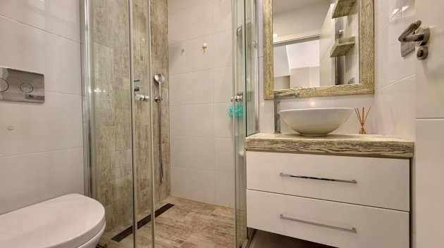 Reventa - Apartamentos -
Villamartín - Las Filipinas