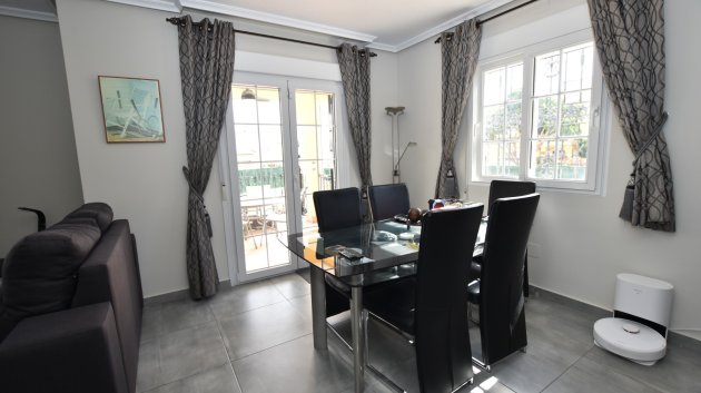 Reventa - Chalets -
Orihuela Costa - Los Dolses