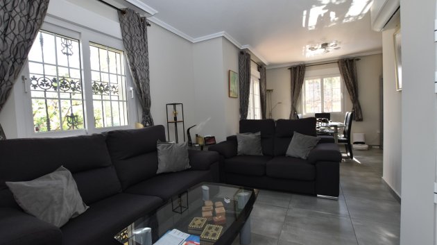 Reventa - Chalets -
Orihuela Costa - Los Dolses