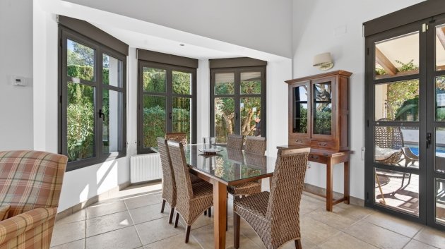 Reventa - Chalets -
Jávea - Monte Olimpe