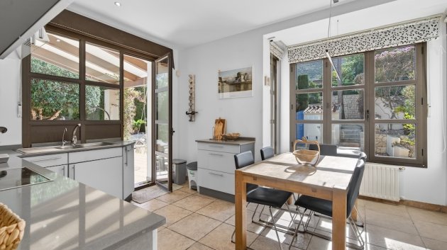 Reventa - Chalets -
Jávea - Monte Olimpe