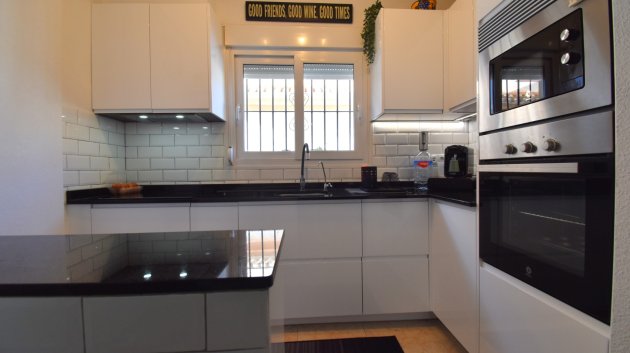 Reventa - Chalets -
Orihuela Costa - Playa Flamenca