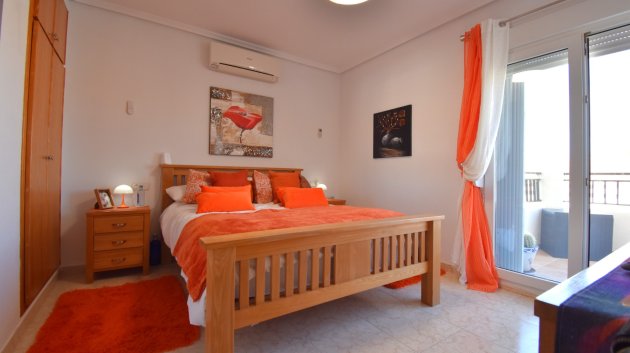 Reventa - Chalets -
Orihuela Costa - Playa Flamenca