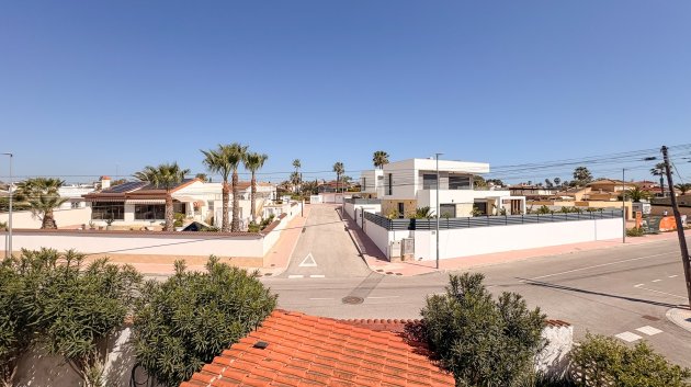 Reventa - Chalets -
Ciudad Quesada