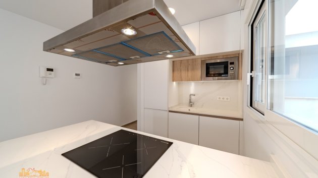 Reventa - Apartamentos -
Torrevieja - Los Locos