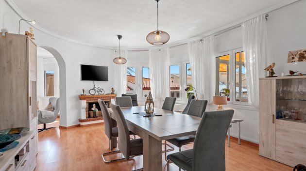 Reventa - Chalets -
Ciudad Quesada - Rojales