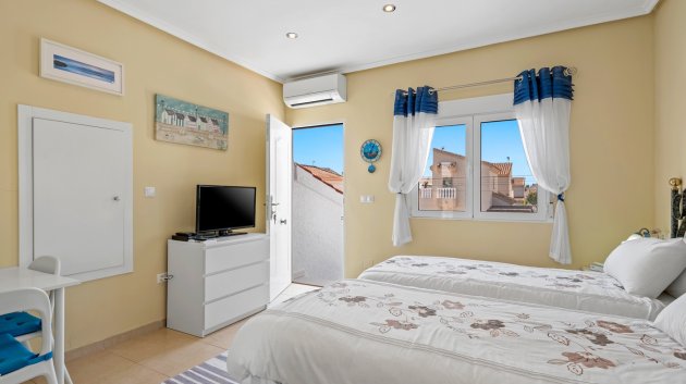 Reventa - Chalets -
Ciudad Quesada - Rojales