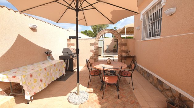 Reventa - Chalets -
Ciudad Quesada - Doña Pepa