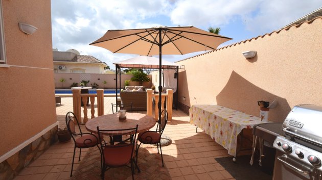 Reventa - Chalets -
Ciudad Quesada - Doña Pepa