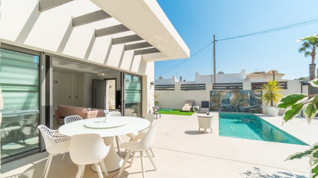 Reventa - Chalets -
Orihuela Costa - Villamartin Golf