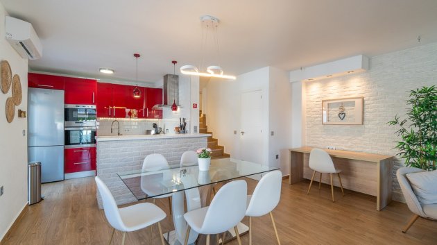 Reventa - Adosado -
Torrevieja - El Limonar