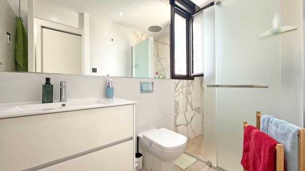 Revente - Villa -
Orihuela Costa - Villamartín