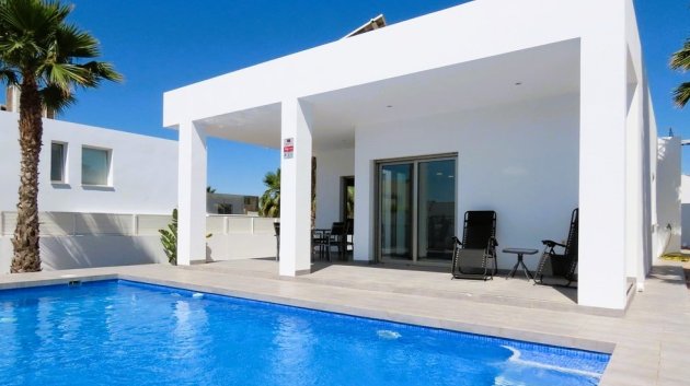 Resale - Villa -
La Marina