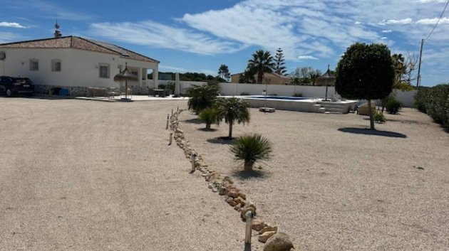 Resale - Villa -
Rafal