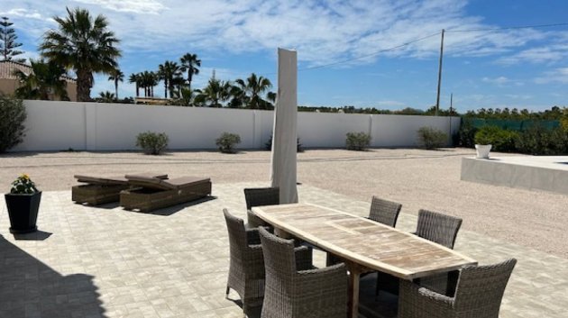 Resale - Villa -
Rafal