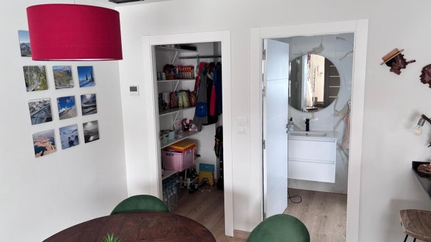 Resale - Villa -
Los Montesinos - La Herrada