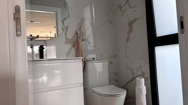 Resale - Villa -
Los Montesinos - La Herrada