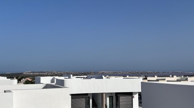 Resale - Villa -
Los Montesinos - La Herrada