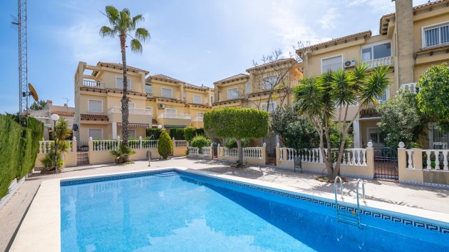 Resale - Townhouse -
Guardamar del Segura - El Moncayo