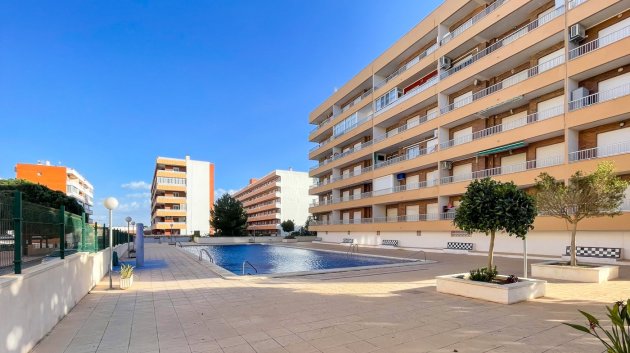 Resale - Apartments -
Orihuela Costa - Punta Prima