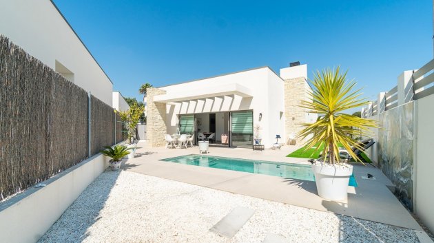 Resale - Villa -
Orihuela Costa - Costa Blanca