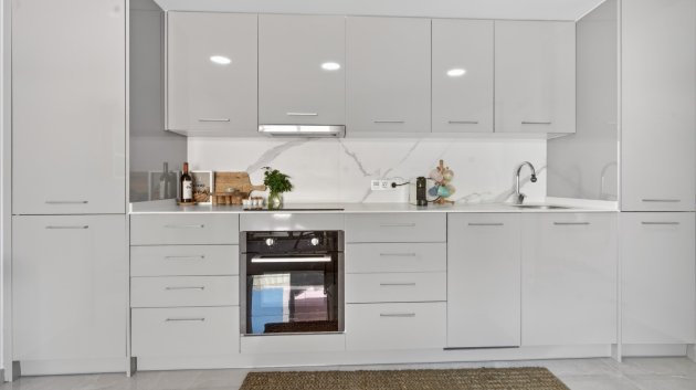 Reventa - Apartamentos -
Torrevieja - Playa Los Locos