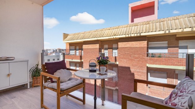 Reventa - Apartamentos -
Torrevieja - Playa Los Locos