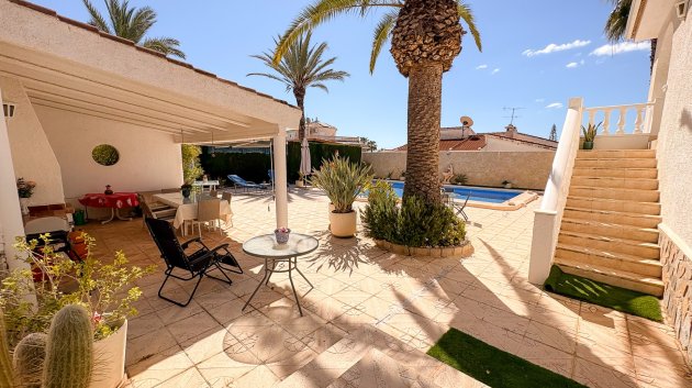 Resale - Villa -
Ciudad Quesada