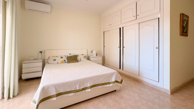 Resale - Villa -
Ciudad Quesada