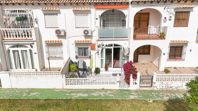 Resale - Townhouse -
Torrevieja - Lago Jardin