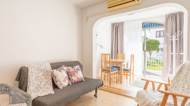 Resale - Townhouse -
Torrevieja - Lago Jardin